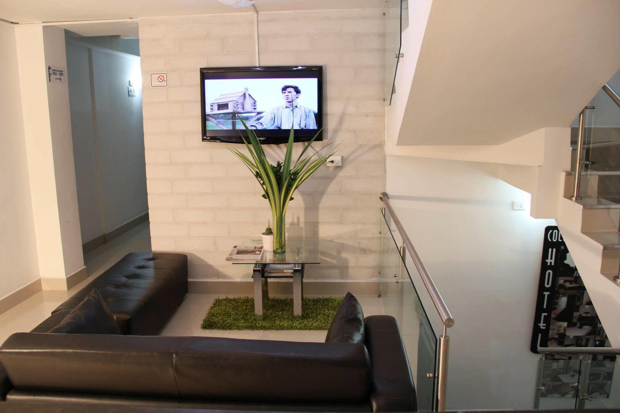 Ayenda 1254 Mi Colombia Hotel Medellín Eksteriør billede